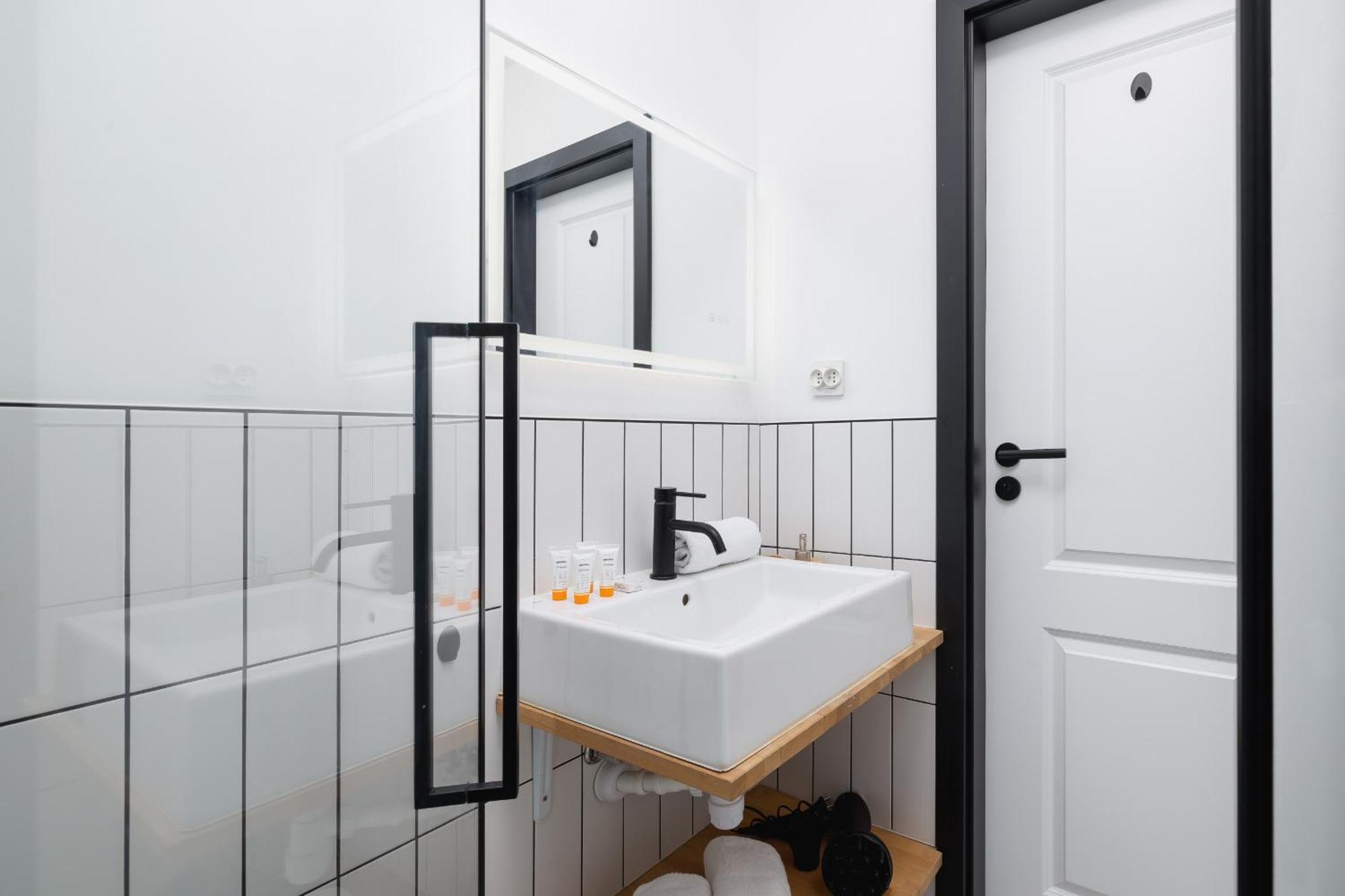 Appartement Comfortable Two-bedroom Strzelcow By Renters Krakau